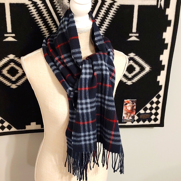 💙 Vintage UC Burberry Unisex Use 100% Lambswool Tartan Plaid Winter Scarf 🧣 - Picture 3 of 10
